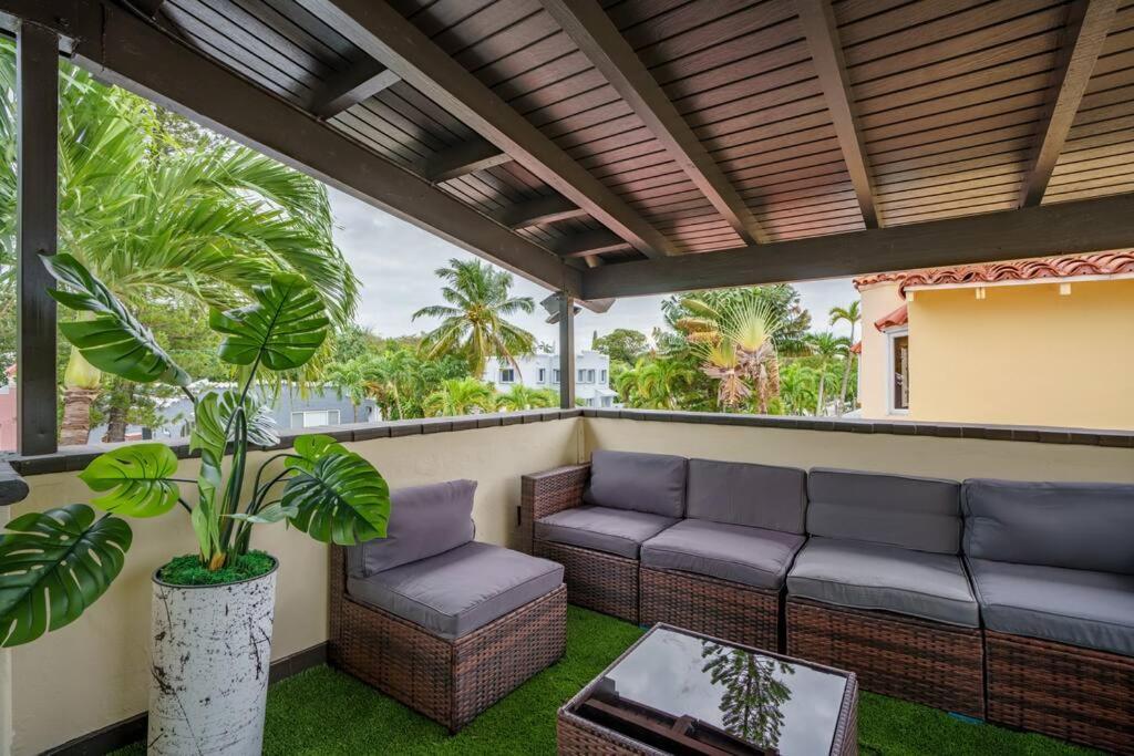 New! Miami & Calle Ocho Simpson'S Funhouse! Exterior foto